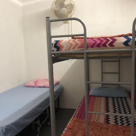 Greenleaf Guesthouse Джерантут Екстериор снимка
